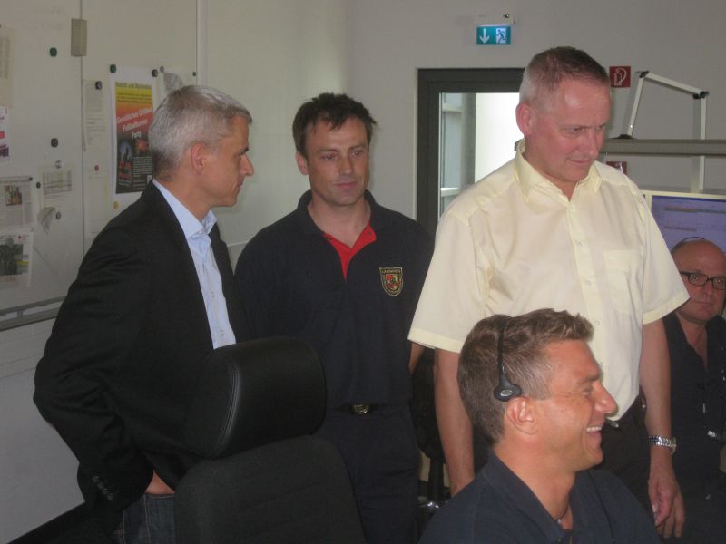 Dr. Patrick Rapp MdL, Karlheinz Strecker, stellv. Kreisbrandmeister, Thomas Blenke MdL (v.l.n.r.) Dr. Patrick Rapp MdL, Karlheinz Strecker, stellv. Kreisbrandmeister, Thomas Blenke MdL (v.l.n.r.)